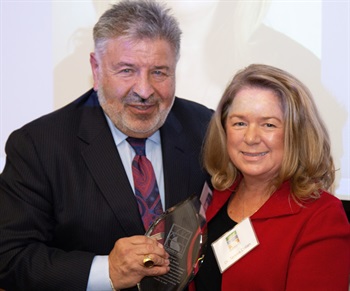 Dentsply Sirona Chief Clinical Affairs Officer Awarded for Achievements in Global Clinical Education