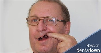 NHS dentist search man pulls out own tooth after 18-month wait