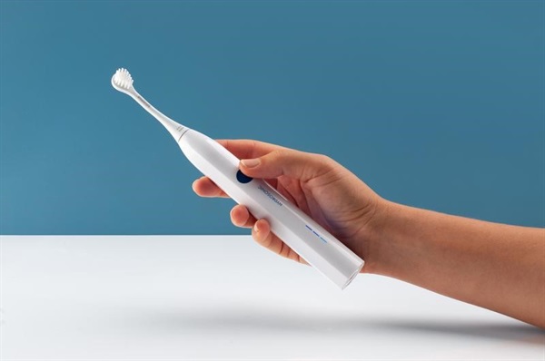Curaprox Launches New Hydrasonic Toothbrush