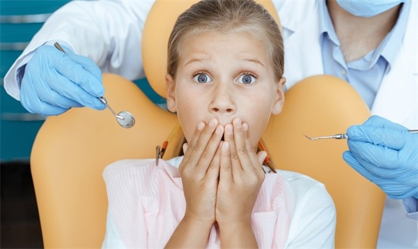 Orthodontic Emergencies: What to Do When Something Breaks or Hurts