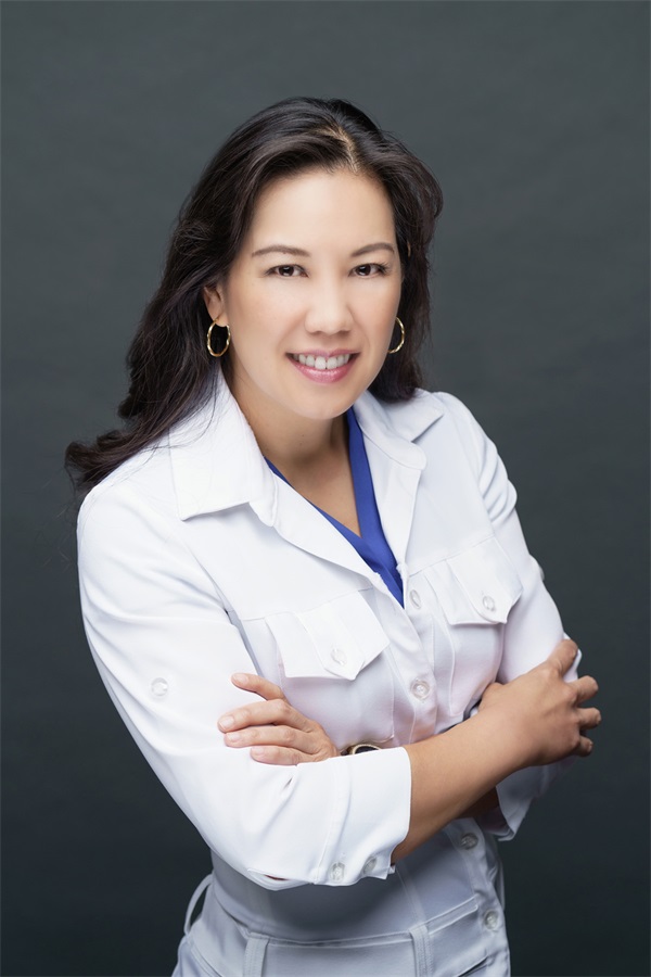 Dr. Andrea Ho-Fatt Transforming Patient Consultations: The Power of Digital Engagement and Conversion