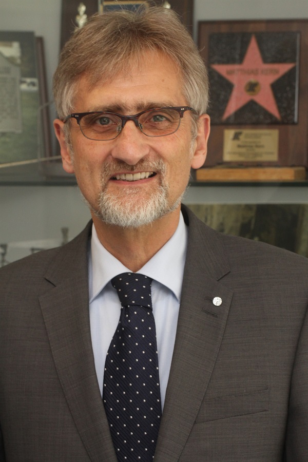 Dr. Matthias Kern, Resin-bonded Fixed Dental Prostheses: Minimally Invasive, Aesthetic and Reliable